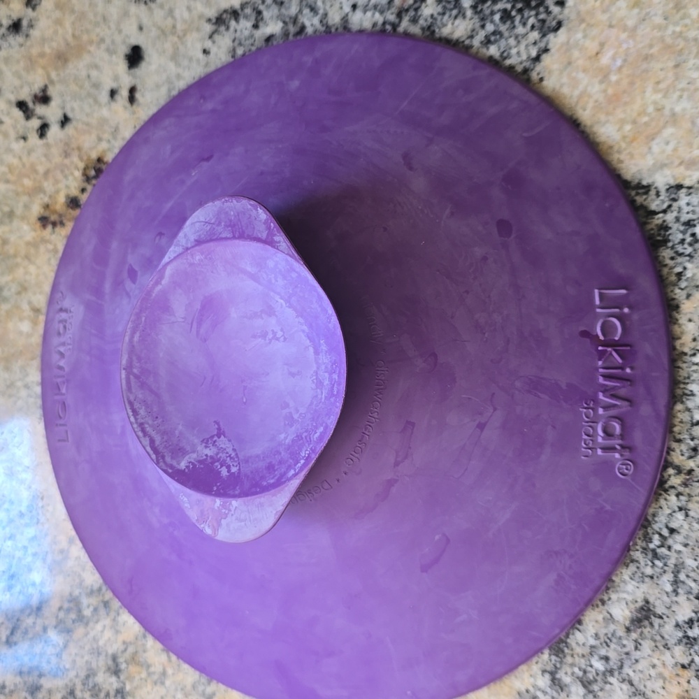LickiMat Splash Purple - Picture 3 of 3
